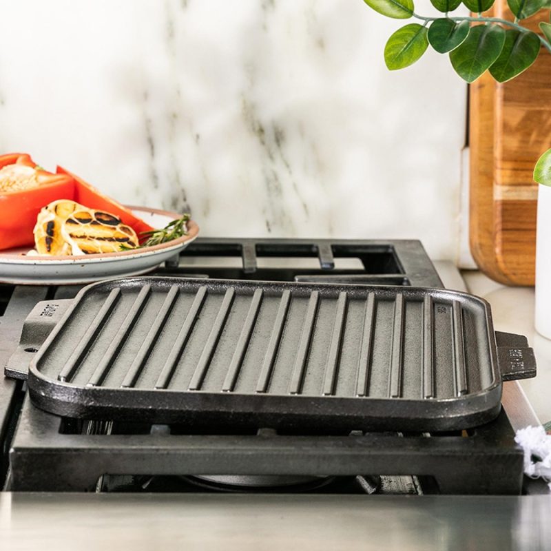 Lodge 10.5" Cast Iron Reversible Grill / Griddle - 5